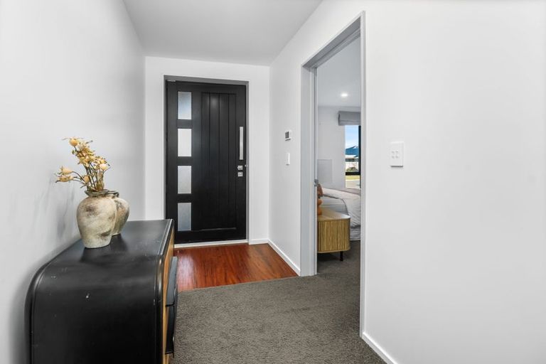 Photo of property in 43 Shadbolt Lane, Rolleston, 7614