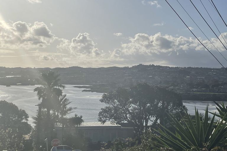 Photo of property in 7 River Road, Red Beach, 0932