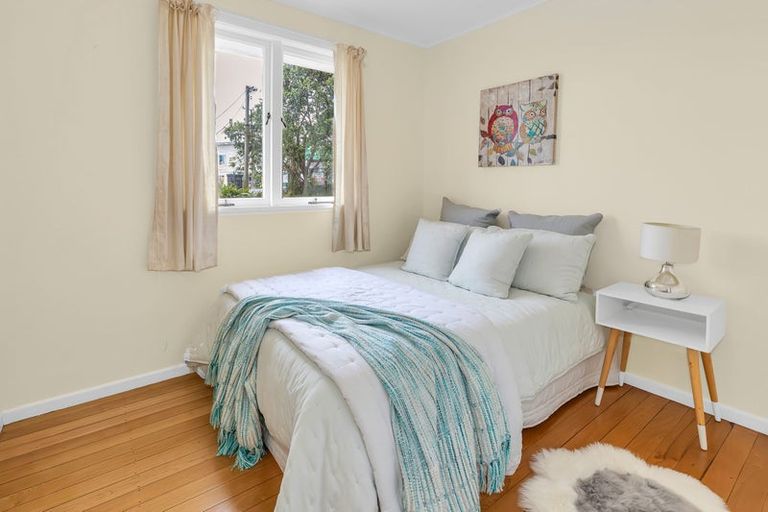 Photo of property in 101 Glengarry Road, Glen Eden, Auckland, 0602