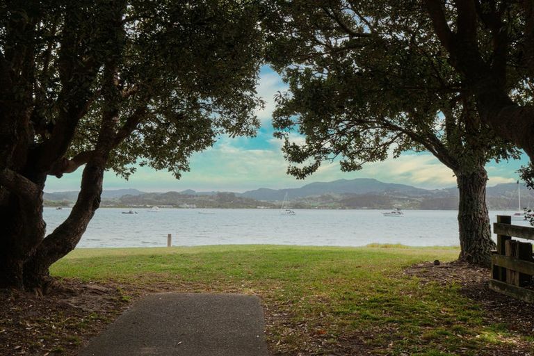 Photo of property in 185 Omaha Drive, Omaha, 0986