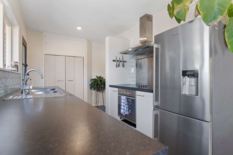 Photo of property in 27 Roosevelt Road, Western Heights, Rotorua, 3015