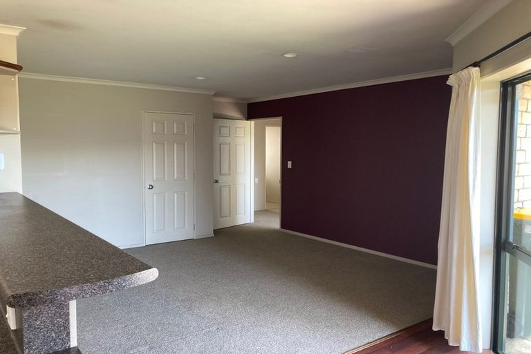 Photo of property in 16 Pitoitoi Avenue, Greenhithe, Auckland, 0632