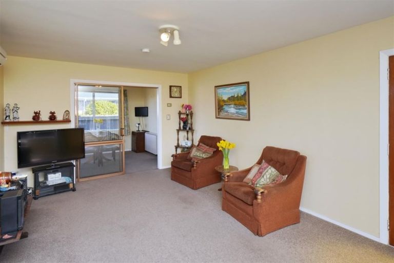 Photo of property in 1/27 Gardiners Road, Bishopdale, Christchurch, 8051
