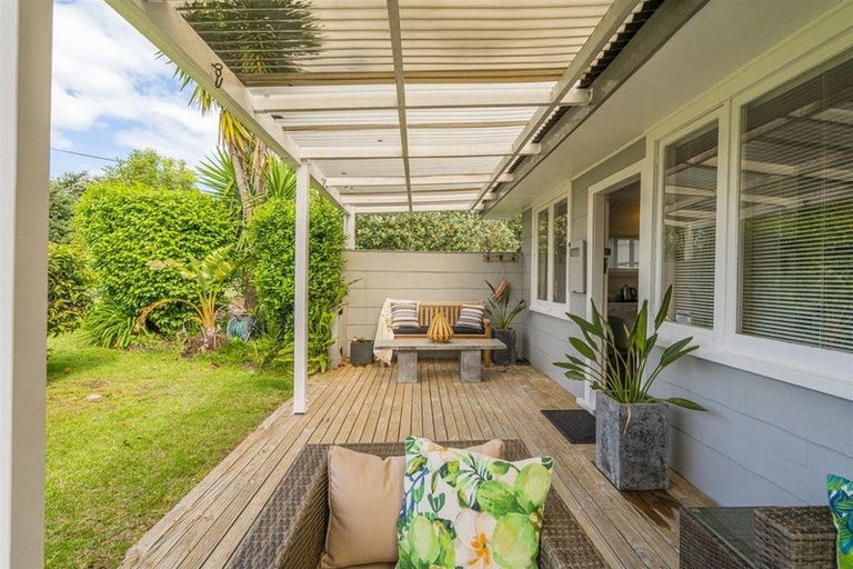 Photo of property in 4 Riverview Road, Cooks Beach, Whitianga, 3591
