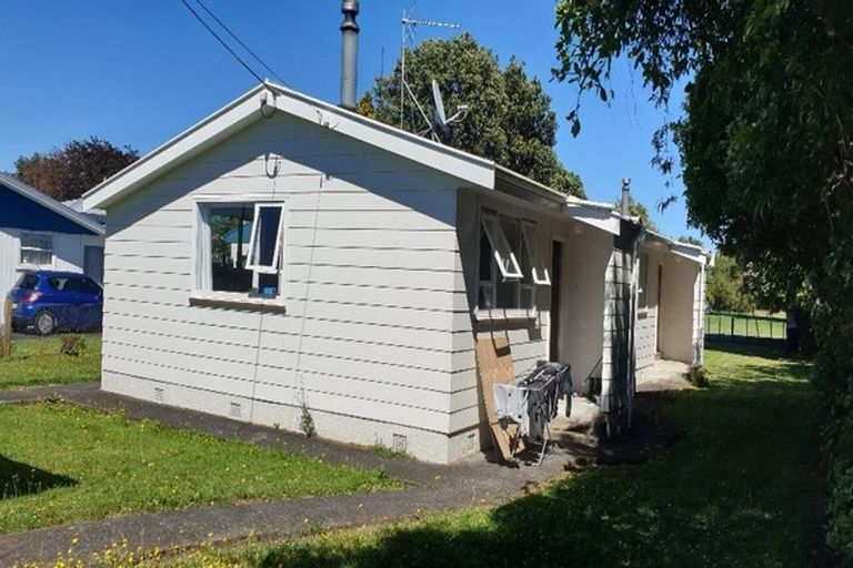 Photo of property in 39 Gloag Street, Waverley, 4510