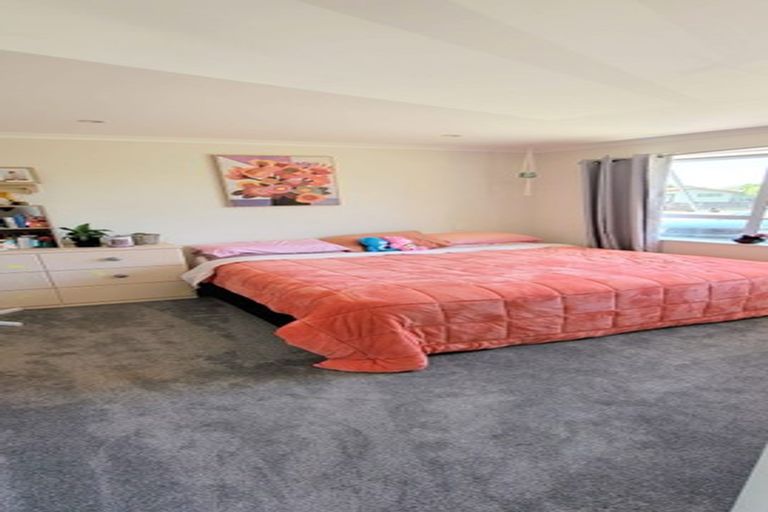 Photo of property in 25 Silvan Place, Bell Block, New Plymouth, 4312