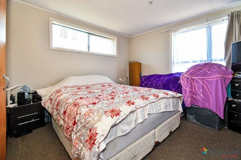 Photo of property in 27 Kivell Close, Mangere East, Auckland, 2024