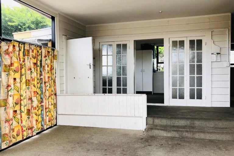 Photo of property in 18 Lupton Road, Manurewa, Auckland, 2102