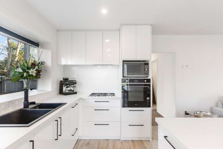 Photo of property in 44 Greenhaven Drive, Burwood, Christchurch, 8083