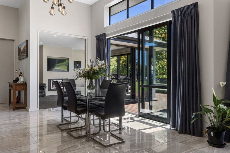 Photo of property in 33 Langes Road, Marshland, Christchurch, 8051