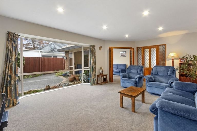 Photo of property in 33 Kedleston Drive, Avonhead, Christchurch, 8042