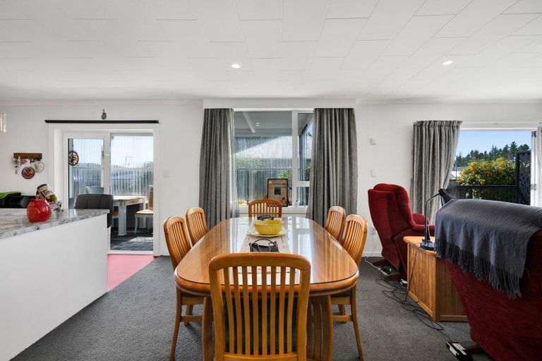 Photo of property in 30 Kahikatea Street, Inglewood, 4330