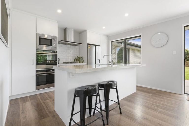 Photo of property in 17 Downer Access Road, Kaukapakapa, 0873