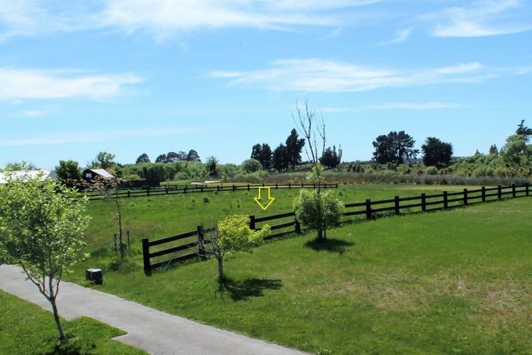 Photo of property in 32 Mapleham Drive, Pegasus, 7612