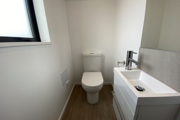 Photo of property in 4/21 Frederick Street, Waltham, Christchurch, 8011