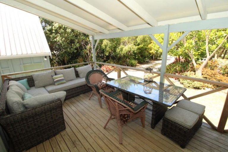 Photo of property in 20 Hilldale Crescent, Kuaotunu West, Whitianga, 3592