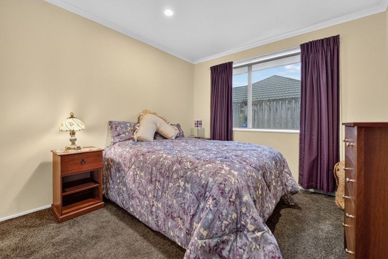 Photo of property in 35 Nottingham Drive, Hamilton East, Hamilton, 3216