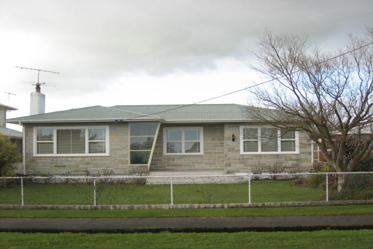 Photo of property in 136 Pembroke Street, Carterton, 5713