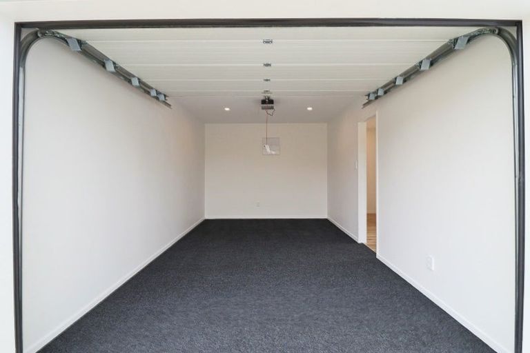 Photo of property in 62a Glenmore Road, Sunnyhills, Auckland, 2010