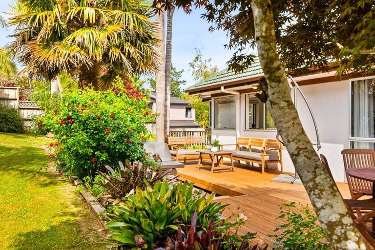 Photo of property in 133 Greenhithe Road, Greenhithe, Auckland, 0632