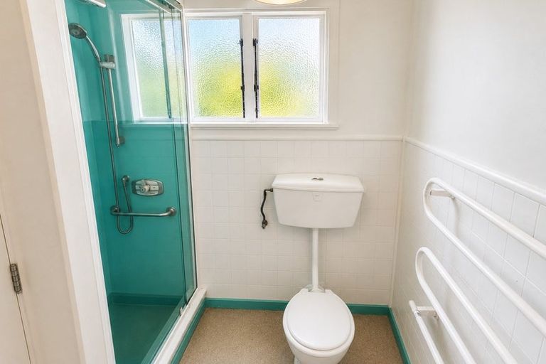 Photo of property in 446 Saint Aubyn Street, Moturoa, New Plymouth, 4310