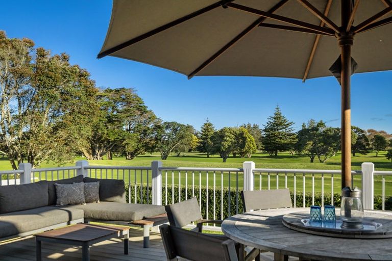 Photo of property in 162 Oceanbeach Road, Mount Maunganui, 3116