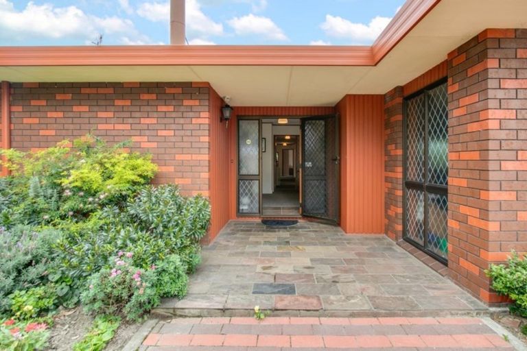 Photo of property in 39 Auckland Road, Greenmeadows, Napier, 4112