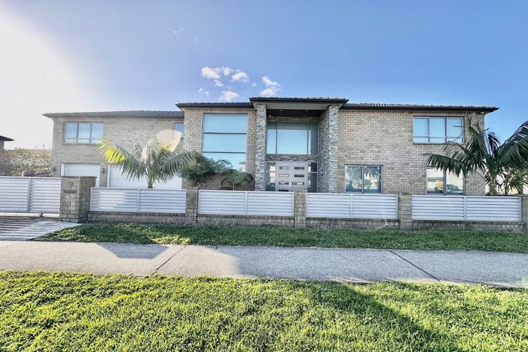 Photo of property in 33 Rohi Place, Flat Bush, Auckland, 2019