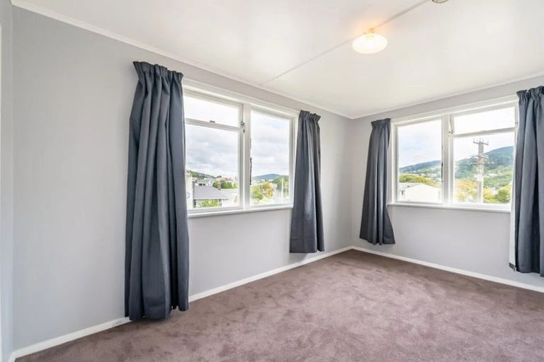 Photo of property in 40 Bell Street, Tawa, Wellington, 5028