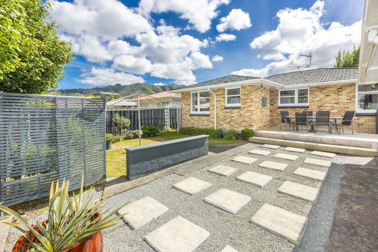 Photo of property in 112 Clouston Park Road, Clouston Park, Upper Hutt, 5018
