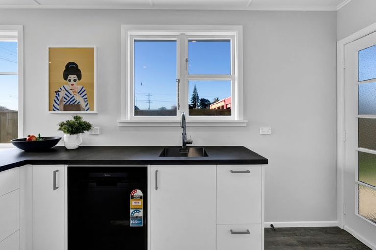 Photo of property in 5 Wills Road, Bell Block, New Plymouth, 4312