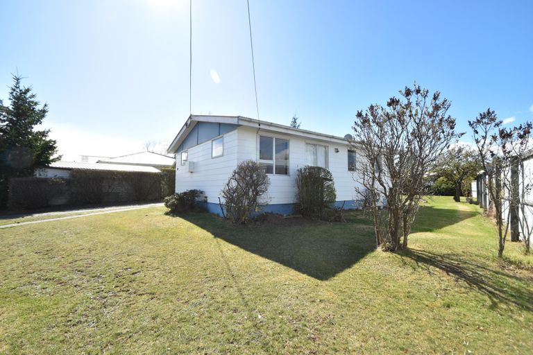 Photo of property in 18 Cass Crescent, Twizel, 7901