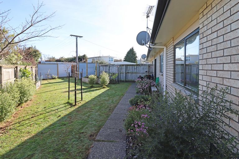 Photo of property in Villa Estate, 60/55 Armstrong Avenue, Carterton, 5713