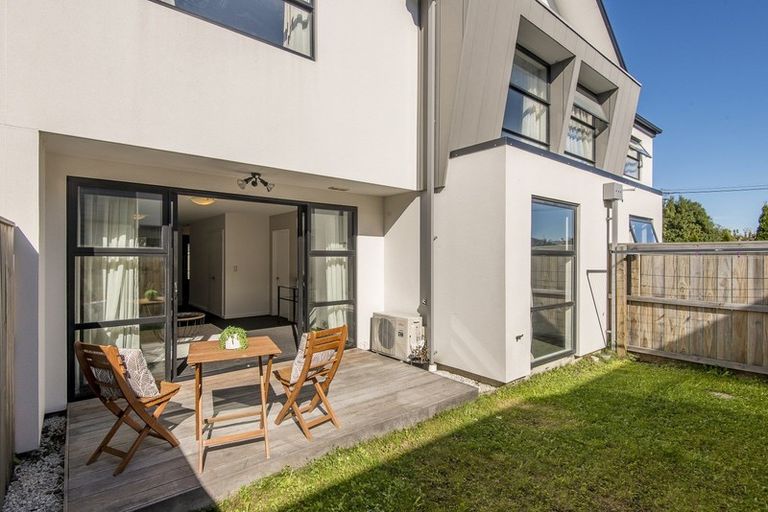 Photo of property in 2/40 Brockworth Place, Riccarton, Christchurch, 8011