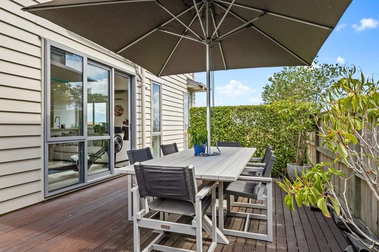 Photo of property in 36 Resolution Drive, Gulf Harbour, Whangaparaoa, 0930