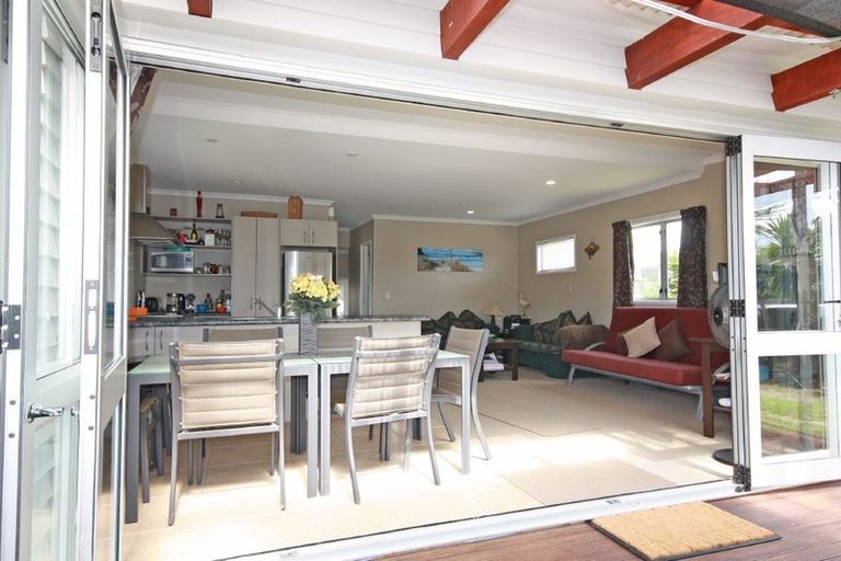 Photo of property in 223a Ocean Road, Whangamata, 3620