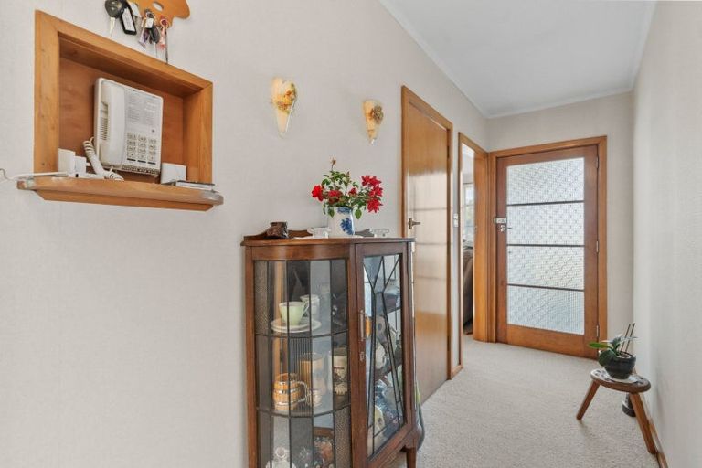 Photo of property in 9 Madden Place, Solway, Masterton, 5810