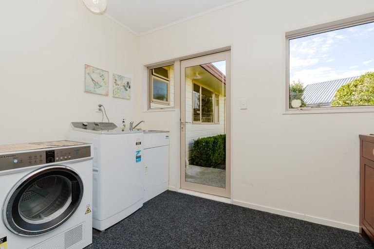 Photo of property in 10 Montrose Crescent, Huntington, Hamilton, 3210
