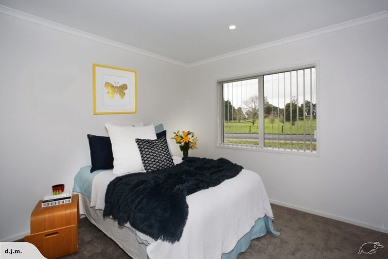 Photo of property in 14a Racecourse Road, Waiuku, 2123