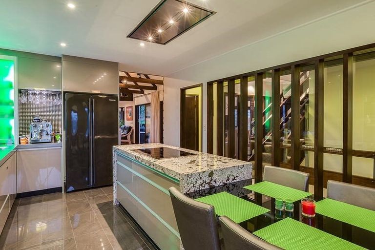 Photo of property in 32 Royal Terrace, Dunedin Central, Dunedin, 9016