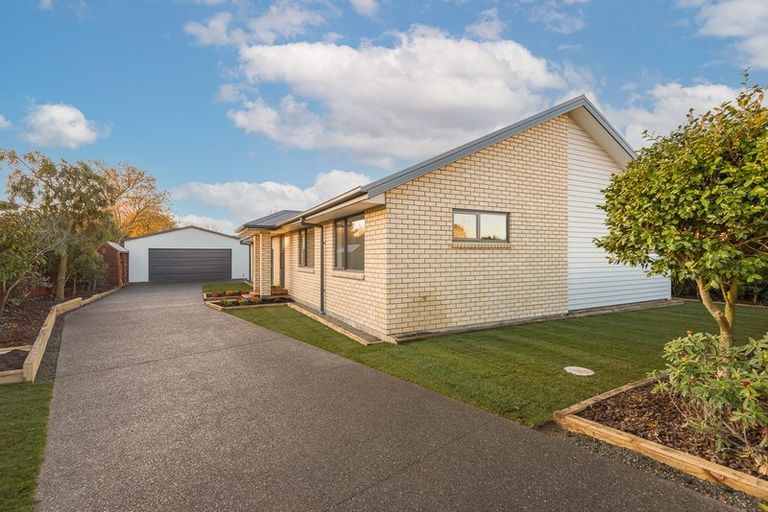 Photo of property in 61 Veitches Road, Casebrook, Christchurch, 8051