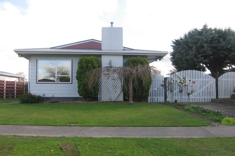 Photo of property in 77 Herbert Avenue, Cloverlea, Palmerston North, 4412