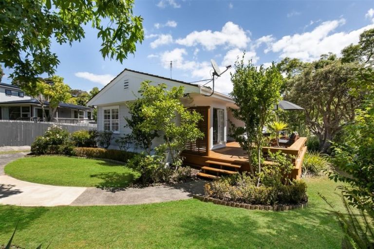 Photo of property in 97 Stott Avenue, Birkdale, Auckland, 0626