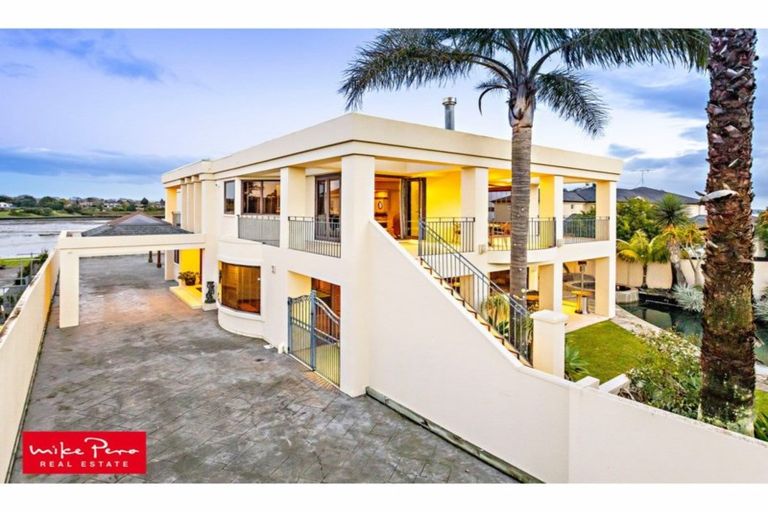 Photo of property in 54 Keywella Drive, Conifer Grove, Takanini, 2112