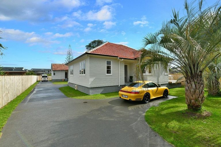 Photo of property in 430 Hibiscus Coast Highway, Orewa, 0931