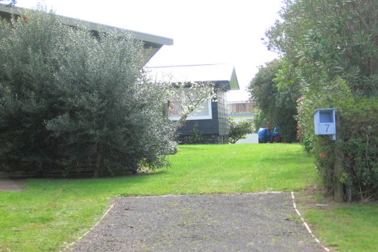 Photo of property in 7a Dawn Avenue, Hahei, Whitianga, 3591