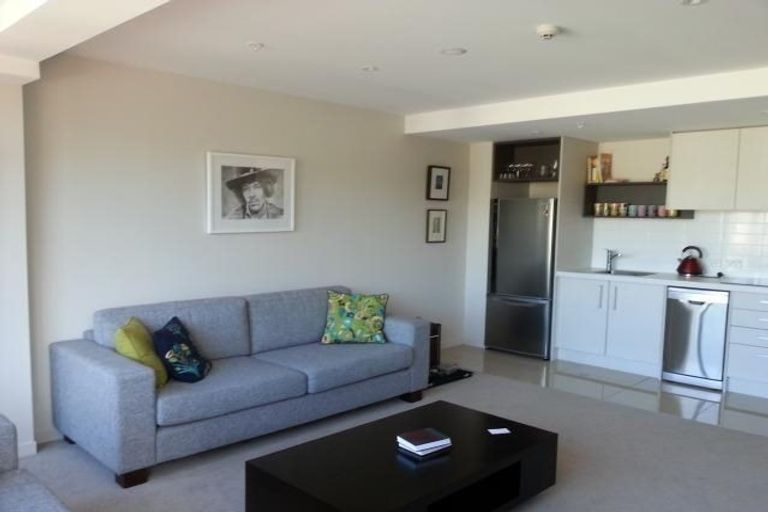 Photo of property in Nouvo Apartments, 4e/21 Rugby Street, Mount Cook, Wellington, 6021