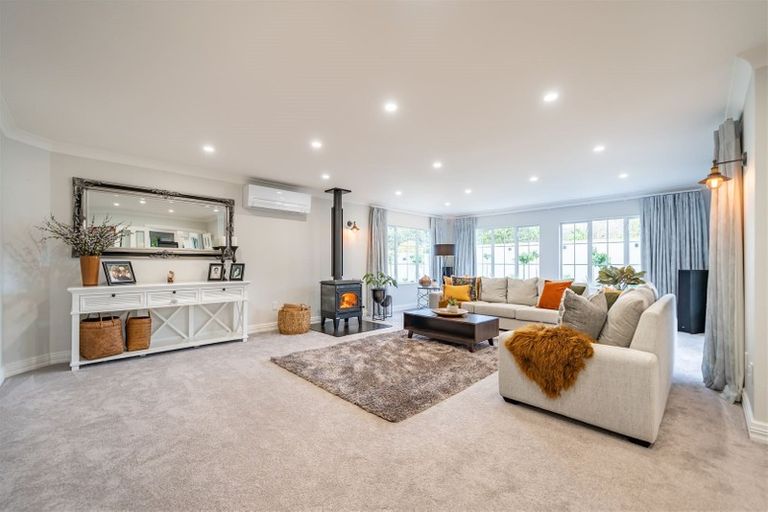 Photo of property in 18 Mary Huse Grove, Manor Park, Lower Hutt, 5019