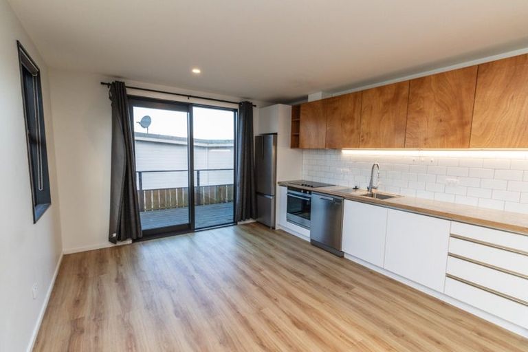 Photo of property in 5b Salmont Place, Kelburn, Wellington, 6012