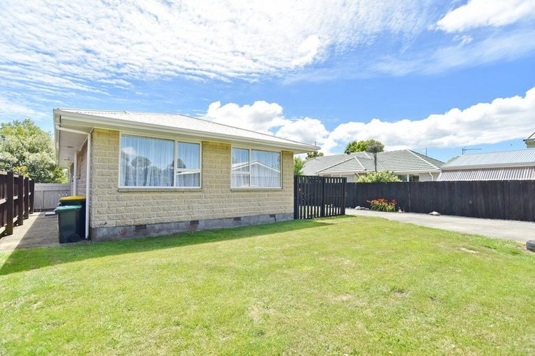 Photo of property in 60 Wingate Street, Redwood, Christchurch, 8051